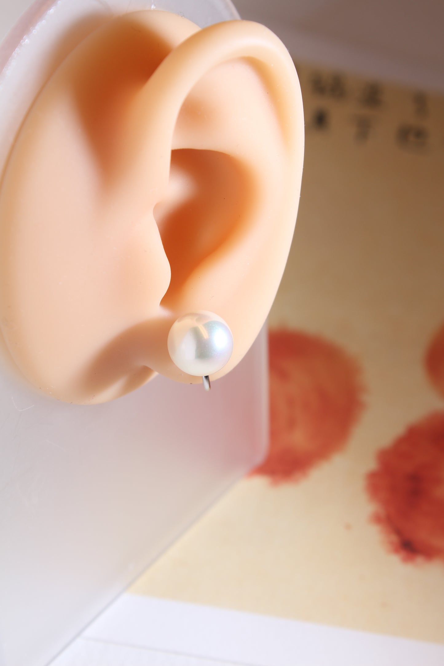 Ear clip-ons|Pearl Silver Toned