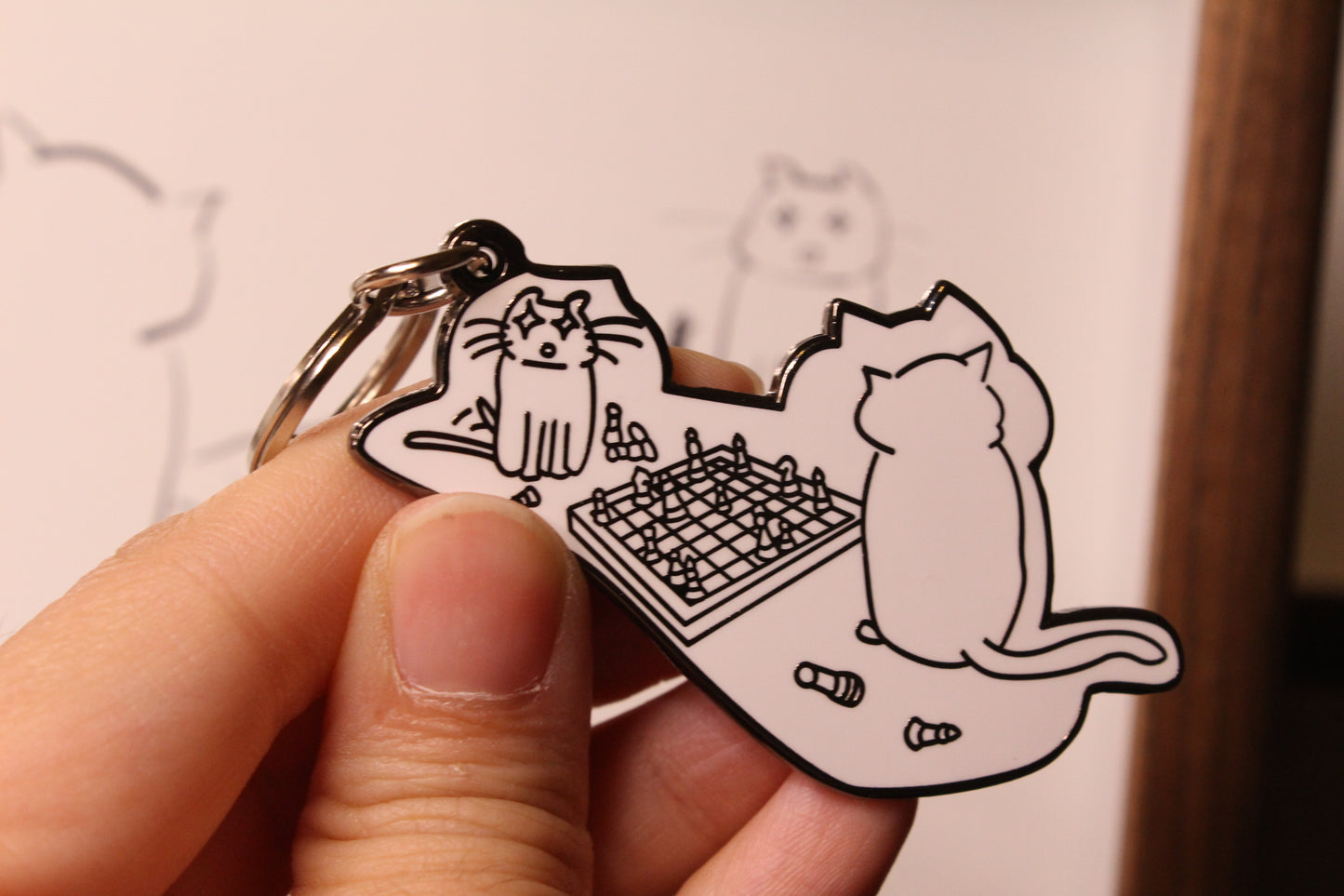 Enamel key chain | Cute cats playing chess