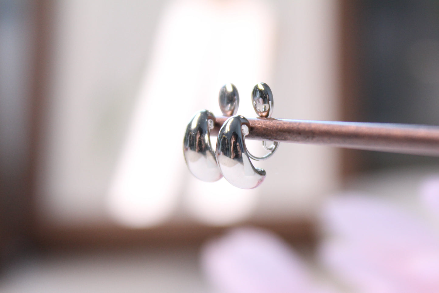 Loop-fit ear clip-ons | Silver Bean