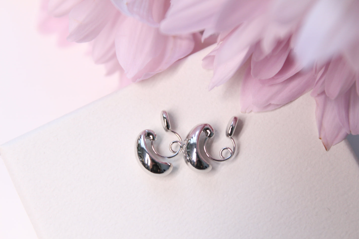 Loop-fit ear clip-ons | Silver Bean