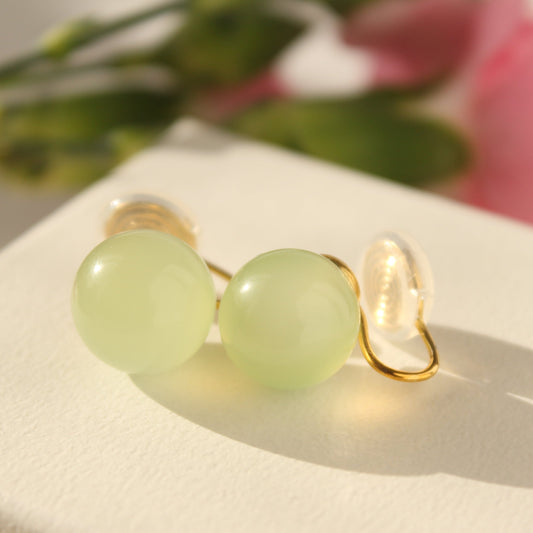 Ear clip-ons|Green agate grapes