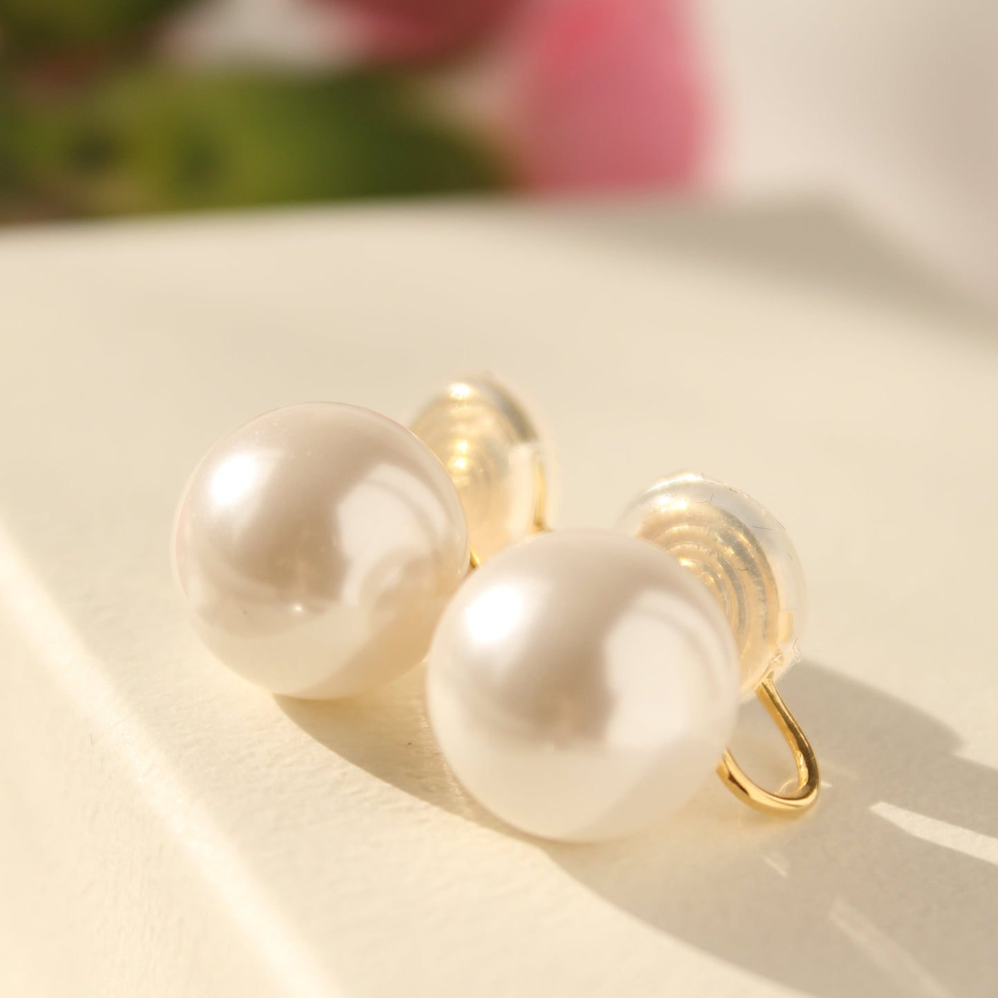 Ear clip-ons | Simply Pearl