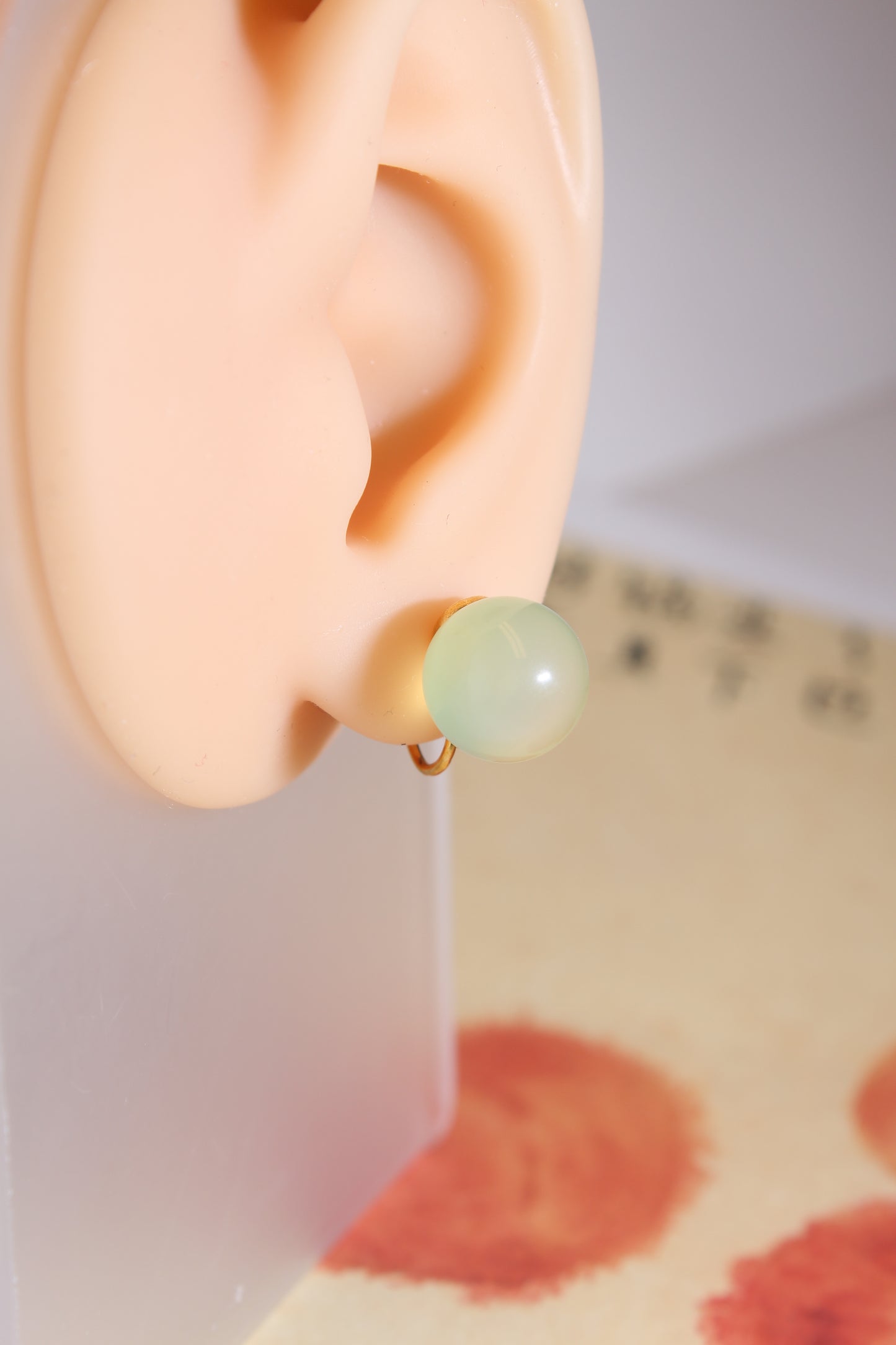 Ear clip-ons|Green agate grapes